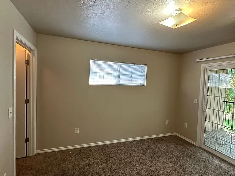 11861 W Cloverbrook Ln — Photo 34