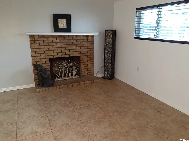 S Verna Cir — Photo 5
