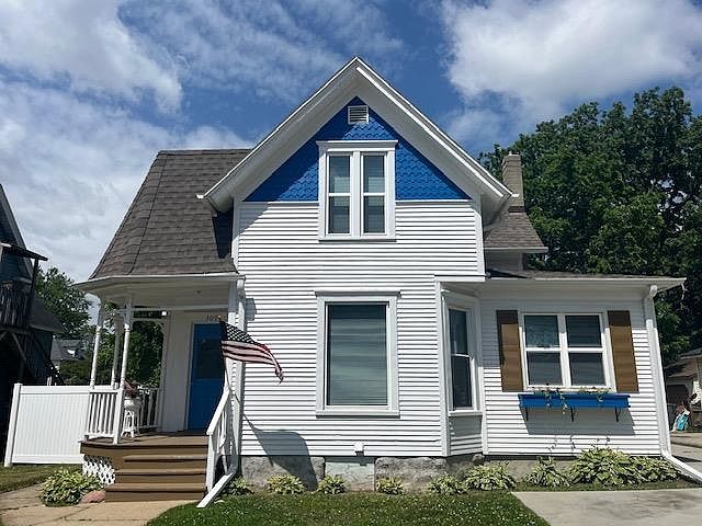 1st image of 309 S Madison St