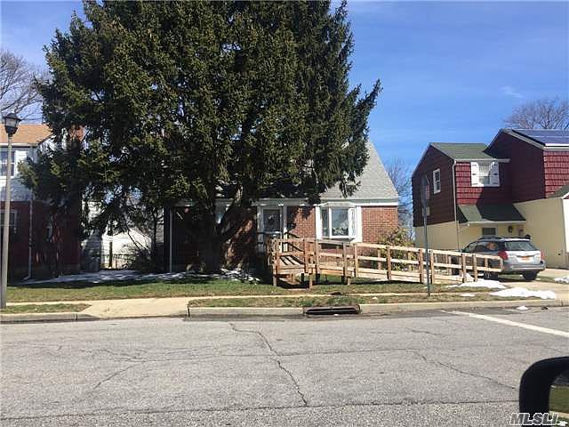 1st image of 226 Norfeld Blvd