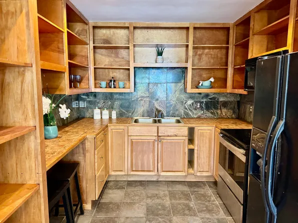 15-2733 Maikoiko St, Pahoa, HI 96778