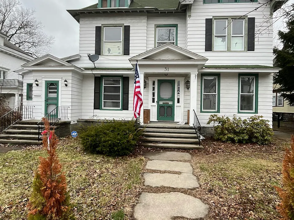 31 Prospect Ave #1
