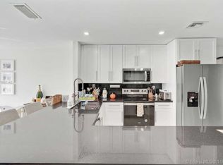9966 Costa Del Sol Blvd #0, Miami, FL 33178