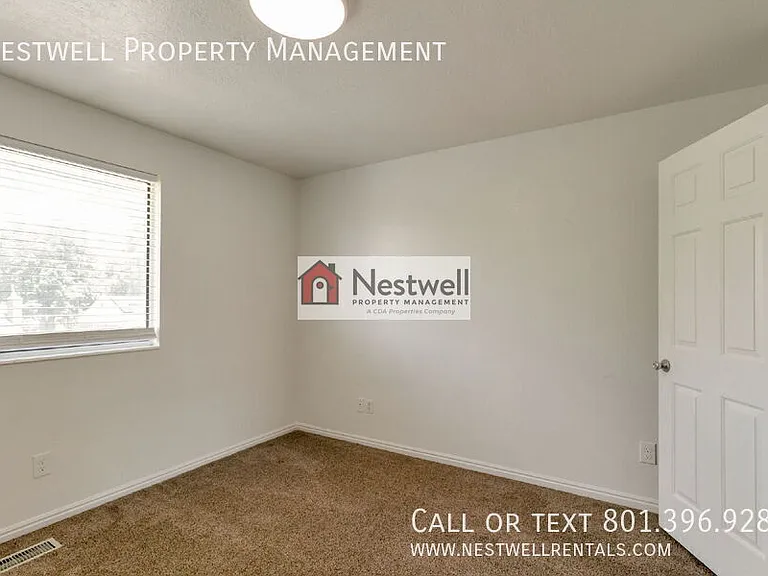 1419 Darling St #4 — Photo 14