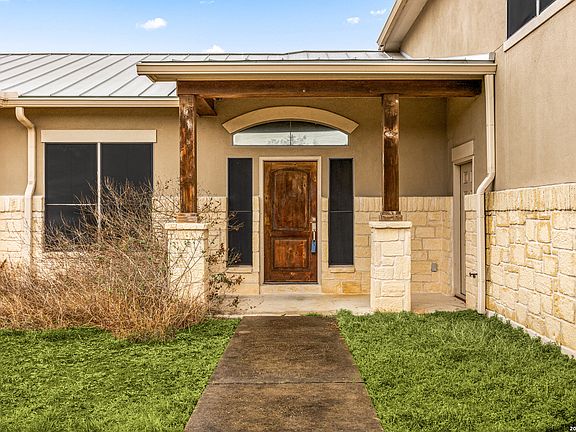 5th image of 217 High Point Cir