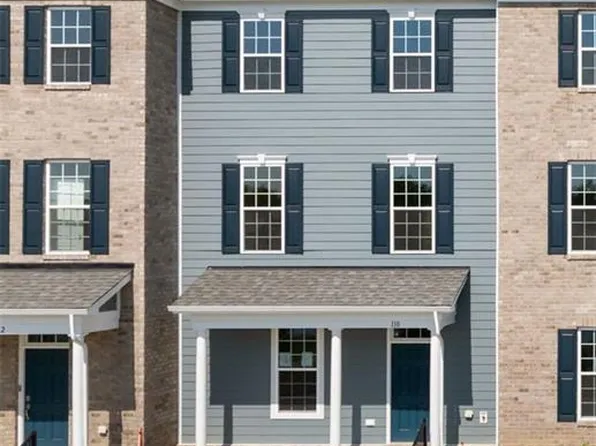 204 Freeman Dr, Hampton, VA 23666