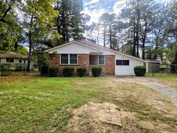 692 Vine St, Marianna, AR 72360