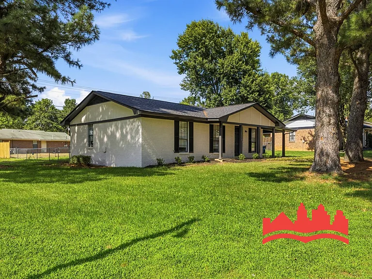 10372 Lafayette Dr — Photo 4