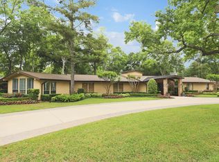 9 Falling Leaf Ln, Houston, TX 77024