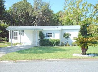 1365 Warmwood Dr, Grand Island, FL 32735