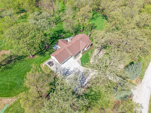 19337 Shadow Ave, Honey Creek, IA 51542