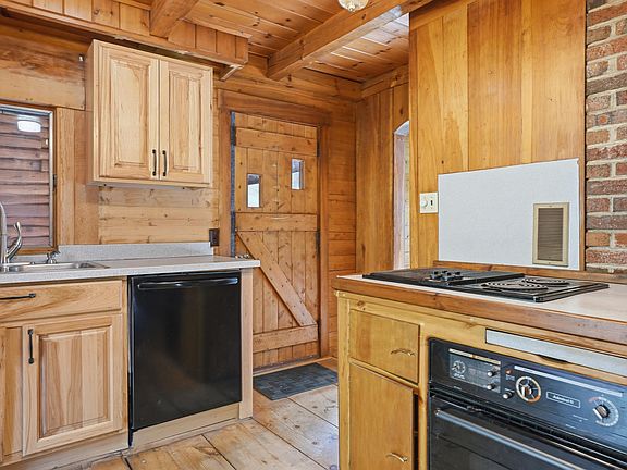 3rd image of 52 Nevins Road