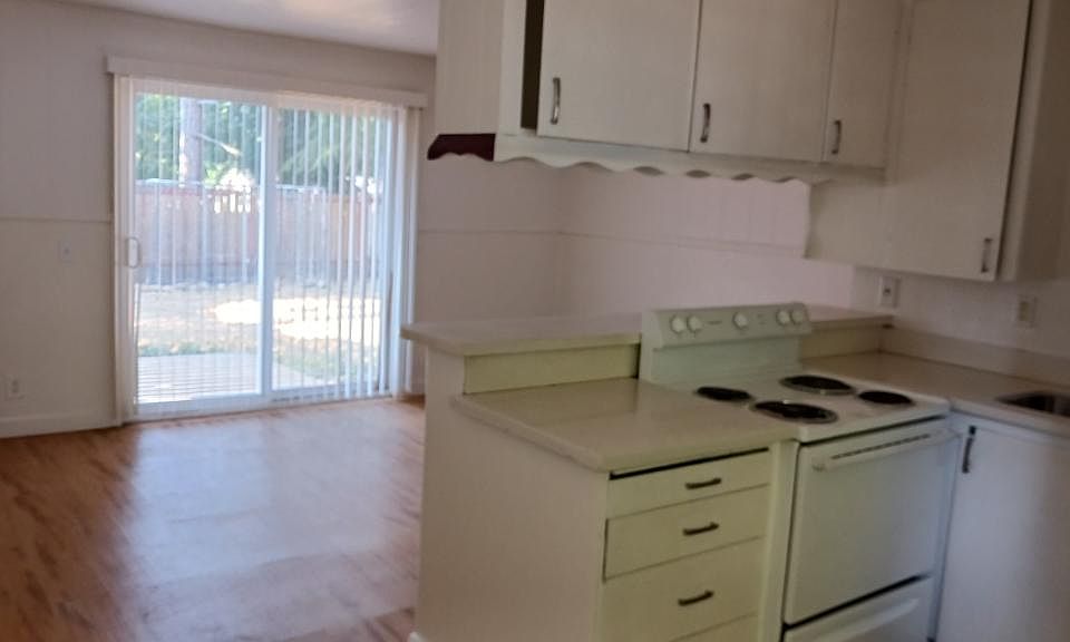 1st image of 8820 Highland Ave SW #E
