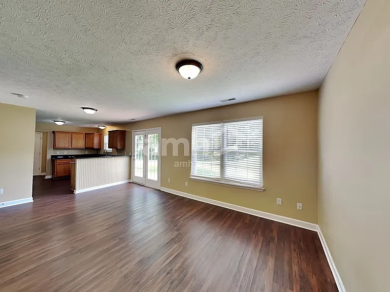 6012 Mountview Dr — Photo 9