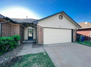 1213 Blue Ridge Dr, Edmond, OK 73003