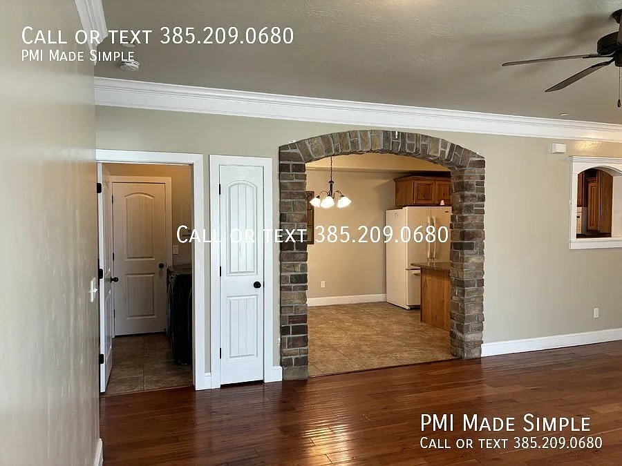 3689 E Rock Creek Rd #1