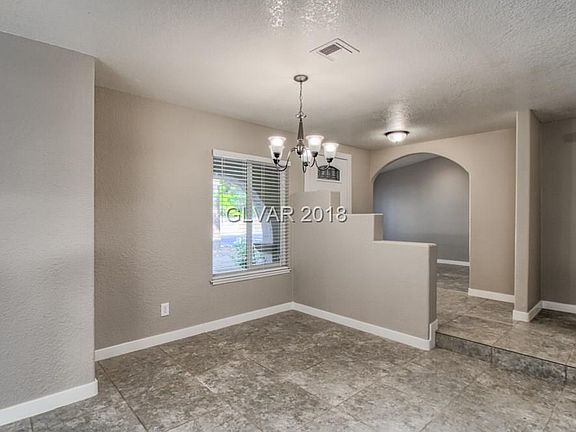 5th image of 808 Dawn Dr