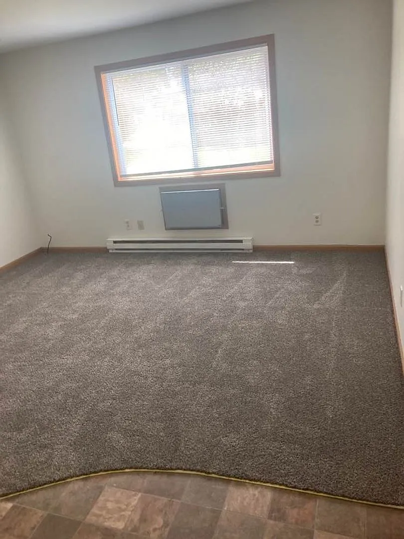 733 Kellogg Ave. — Photo 4