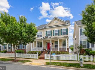 22767 Sweetspire Dr, Clarksburg, MD 20871