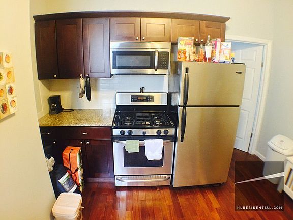 3rd image of 2220 41st St APT 2L