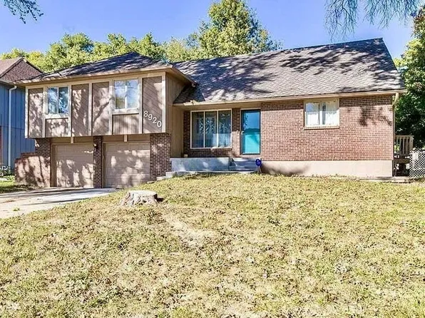 8920 E 81st St, Raytown, MO 64138