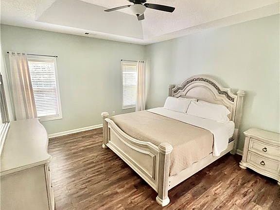 3rd image of 85 Hillcrest Ct