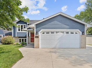 1112 Dakota St S, Shakopee, MN 55379
