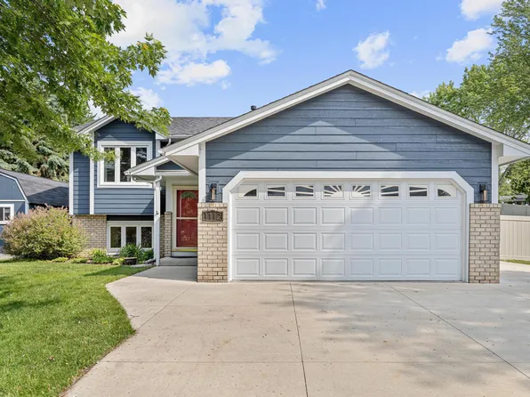 1112 Dakota St S, Shakopee, MN 55379