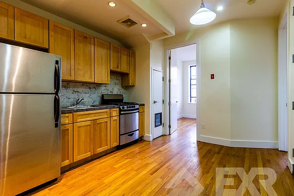 Rented by EXR | media 11