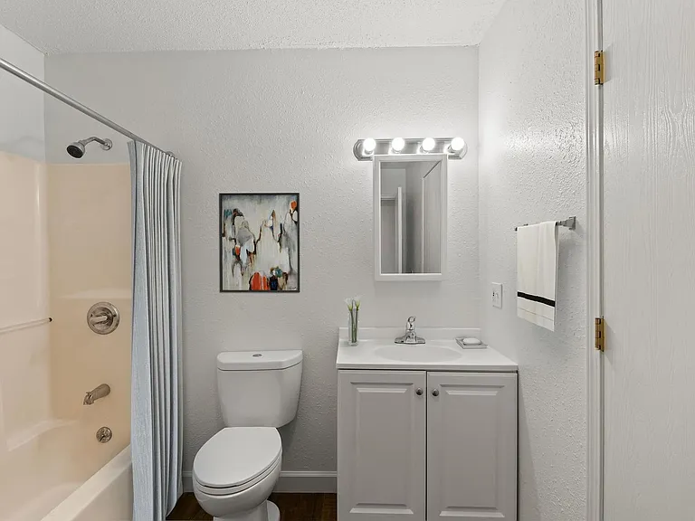 Metro Apartments At Bethalto — Photo 9