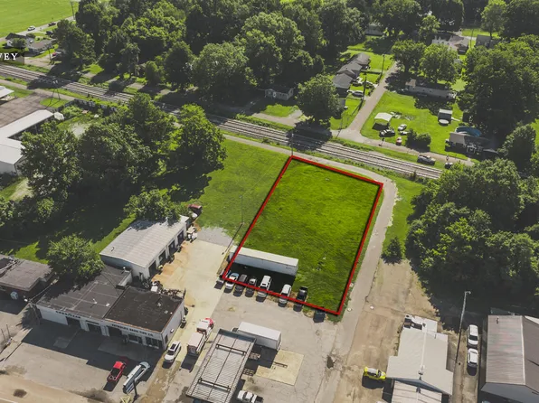 78 Smith Rd, Martin, TN 38237