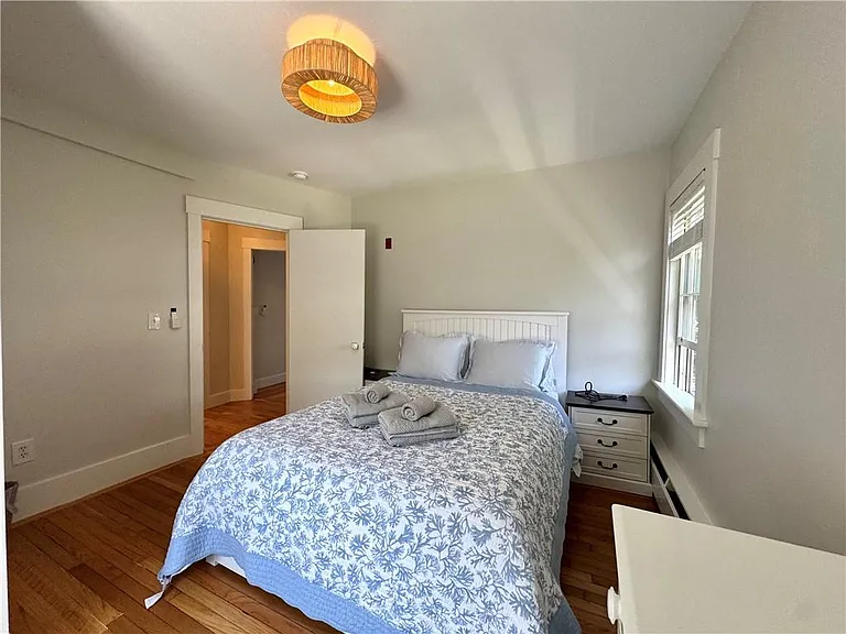 19 Walnut St #4 — Photo 6