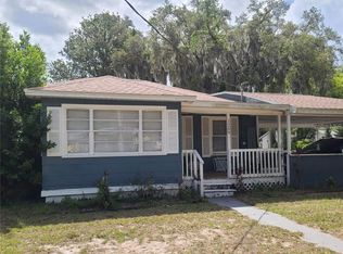 1209 N Barnes St, Plant City, FL 33563