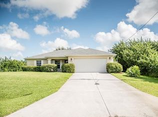 549 Louisville St E, Lehigh Acres, FL 33974