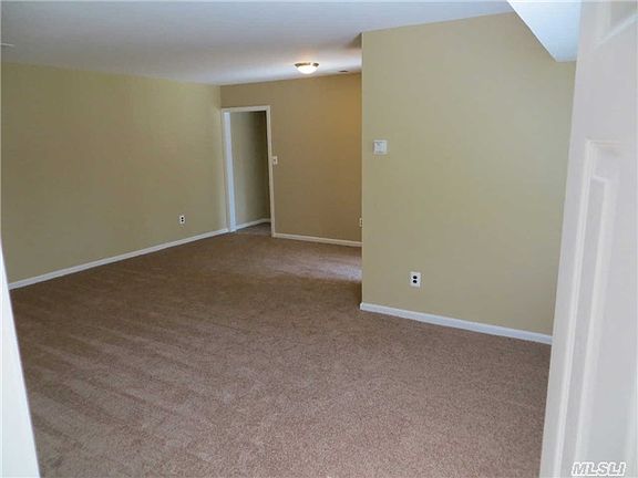 3rd image of 12 Osage Ct #12