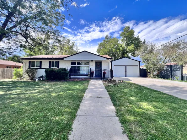 555 Everett St, Lakewood, CO 80226