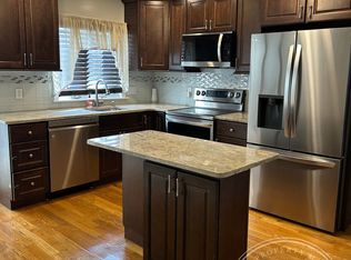 3 Perry Ave, Taunton, MA 02780