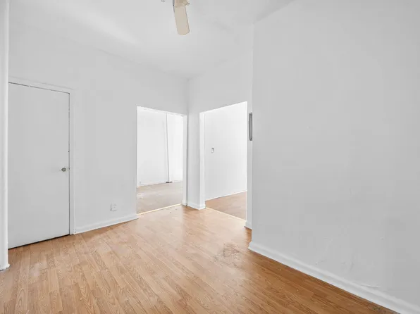 657 Knickerbocker Avenue image 10 of 19