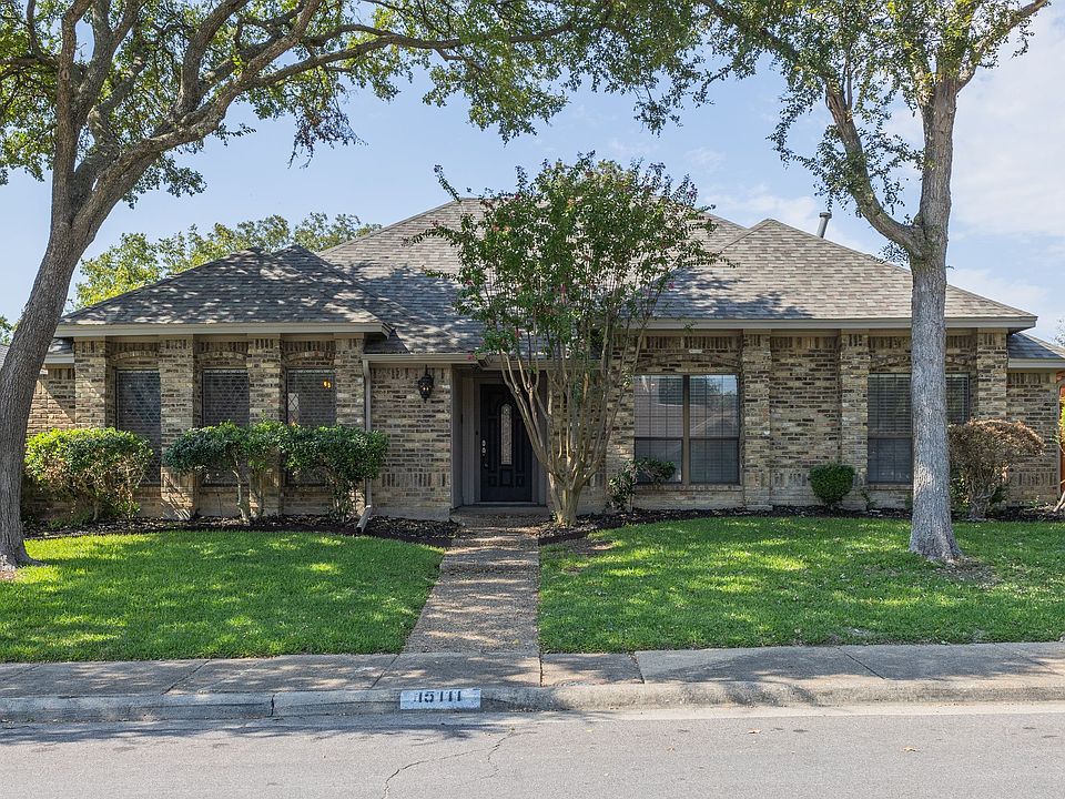 1st image of 15111 Canyon Crest Dr