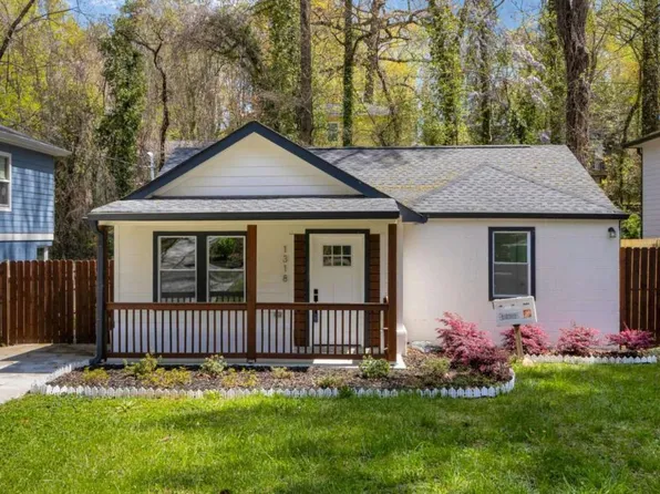 1318 Graymont Dr SW, Atlanta, GA 30310