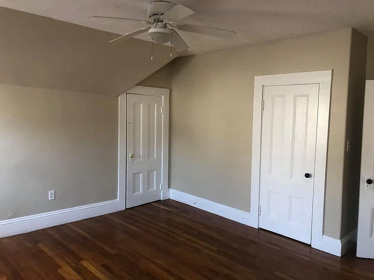 253 Whitwell St #2L — Photo 7