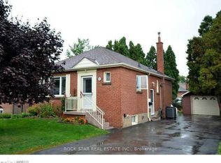 889 Fennell Ave E, Hamilton, ON L8V 1W5
