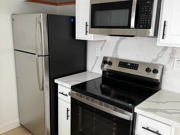 1133 Paloma Ave #4 — Photo 7