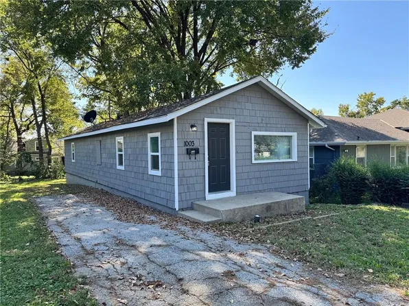1003 E 83rd Ter, Kansas City, MO 64131