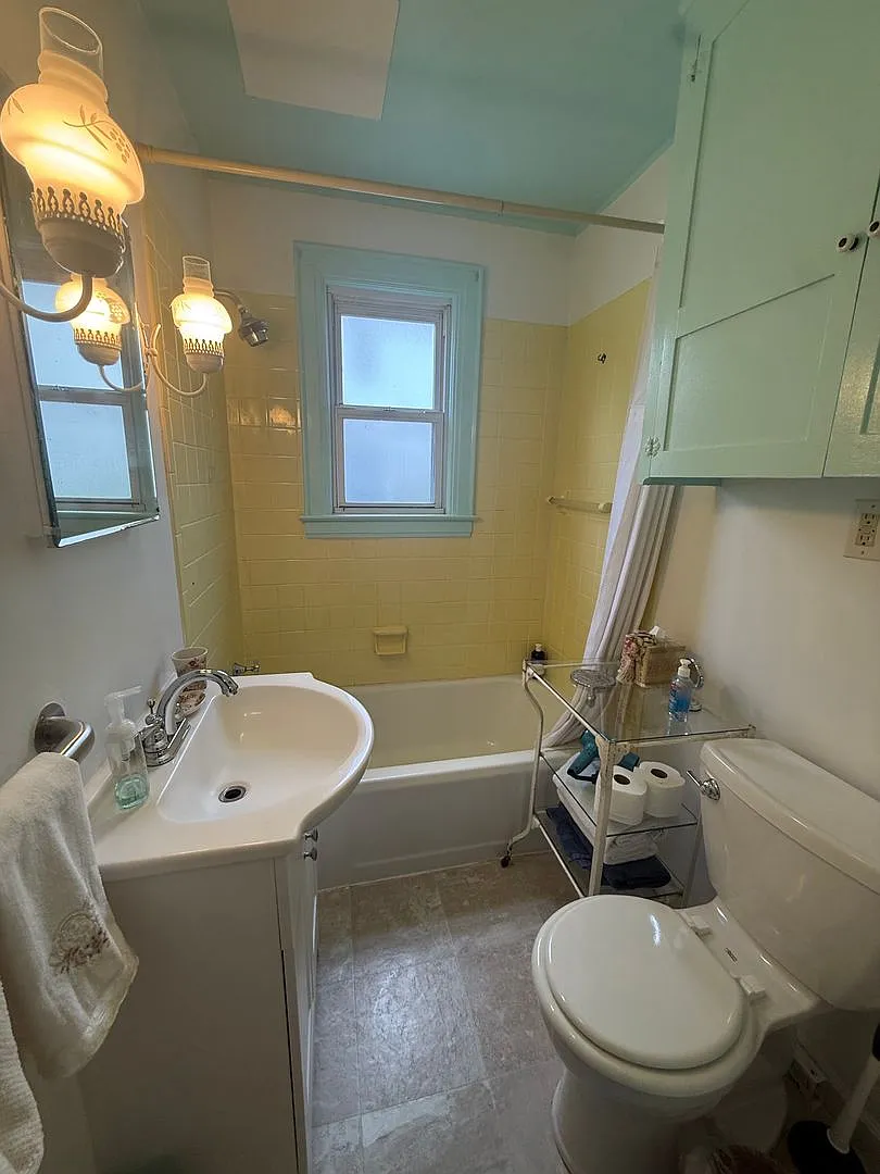 Fully Furnished Short Term Rental Home — Photo 4
