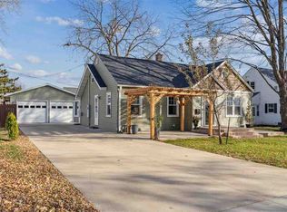 117 Lombard St, Waterloo, IA 50702