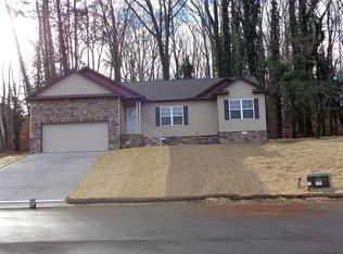 2720 Avalon Bay Rd, Maryville, TN 37804
