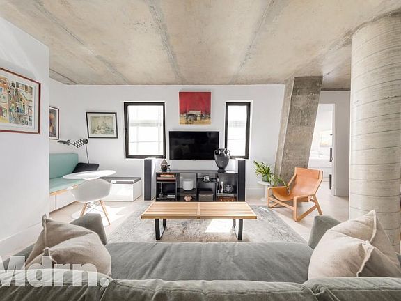 4th image of 115 Norfolk St #5