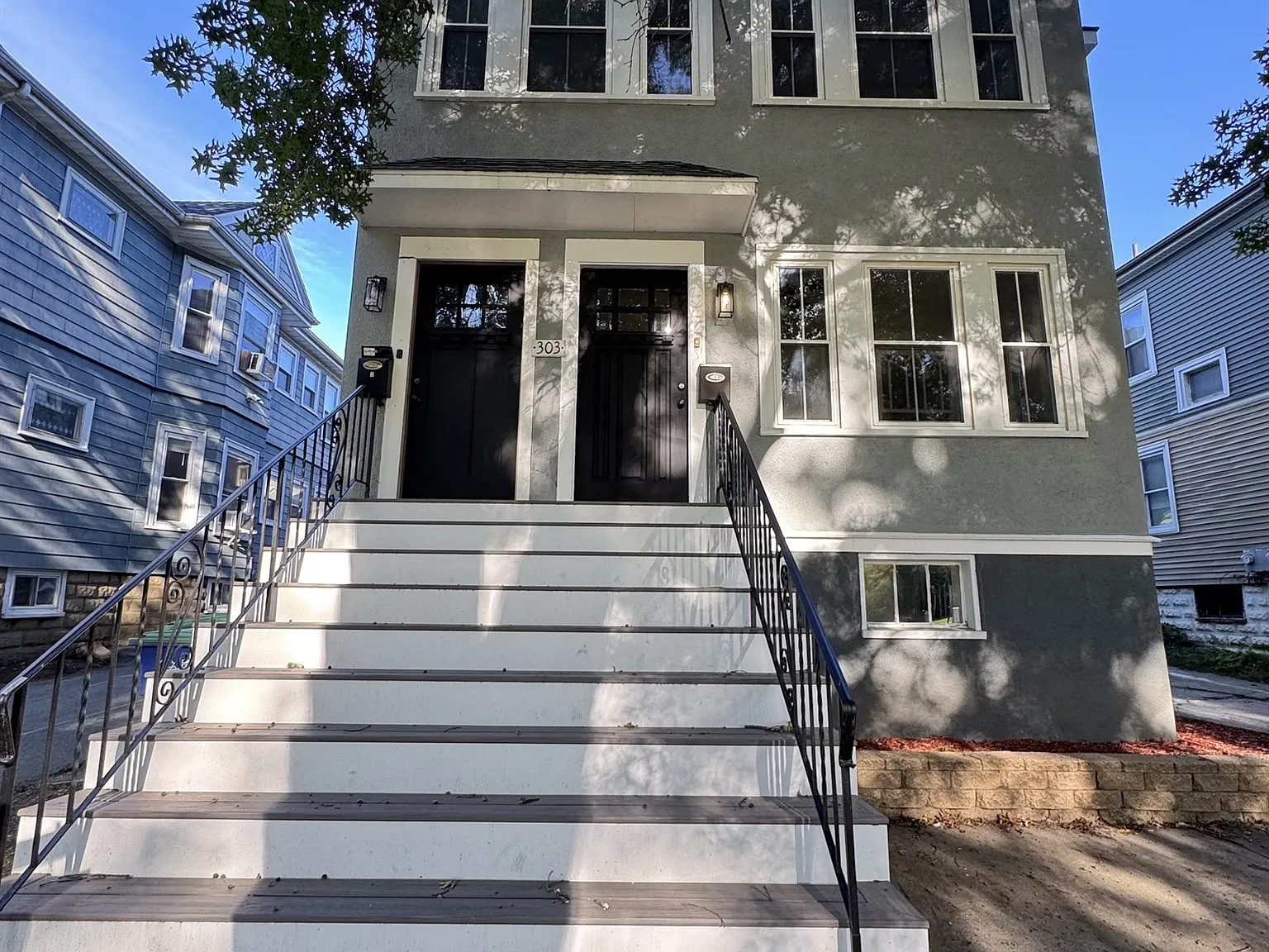 303 Alewife Brook Pkwy — Photo 2
