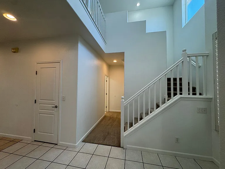 5781 E Kaviland Ave — Photo 4